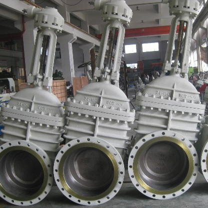 10 Inch / 300# Gate Valve RF A217 Gr. C12A