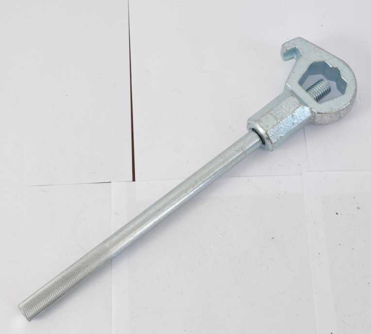 How Can You Choose the Right Tool for Reliable Hydrant Operation?