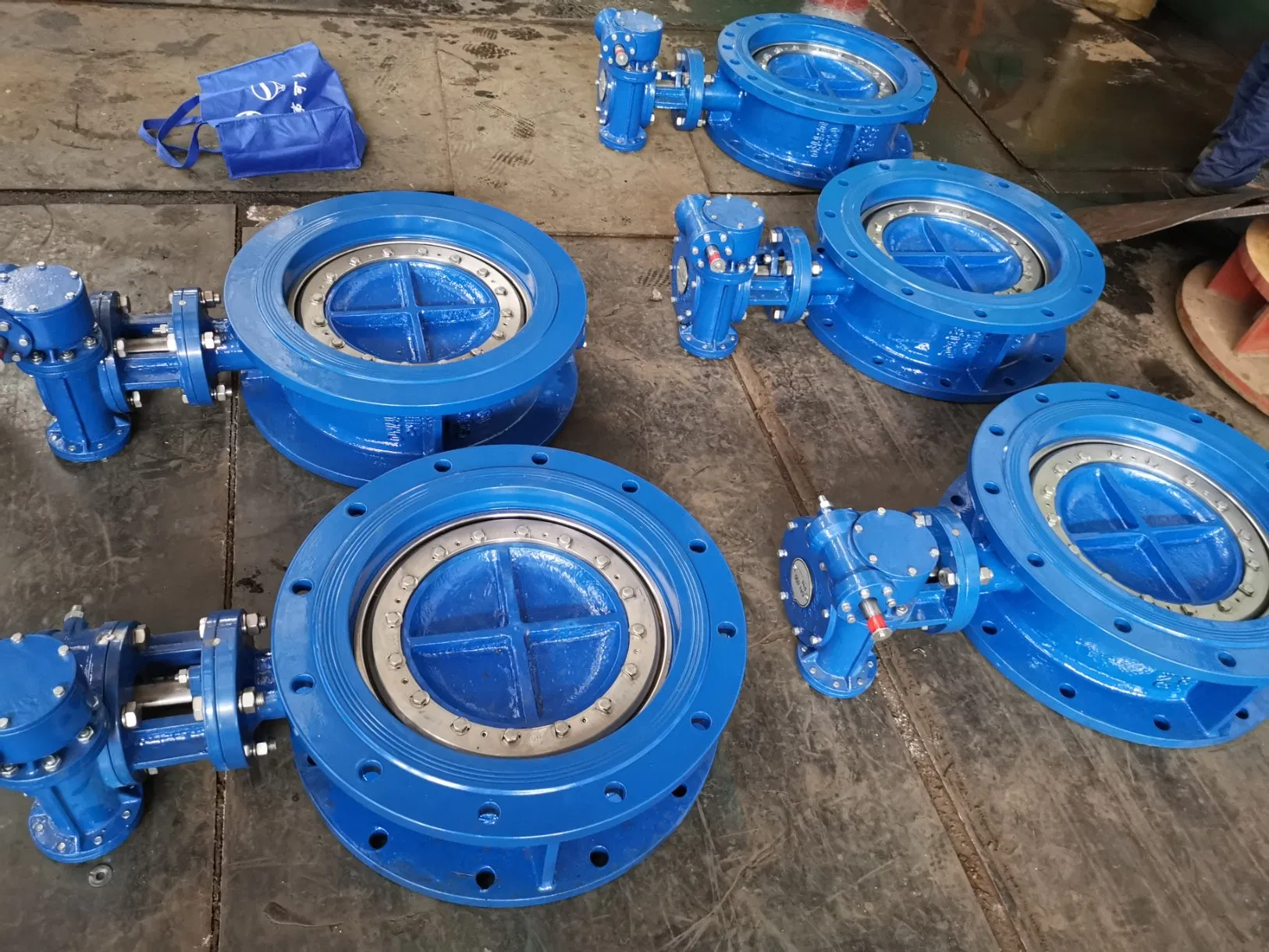 China Factory Ductile Iron Ggg50 Eccentric Butterfly Valve DN1500 Pn16 Gear Operated Butterfly Valve Resilient Seat Double Offset / Eccentric Butterfly Valve