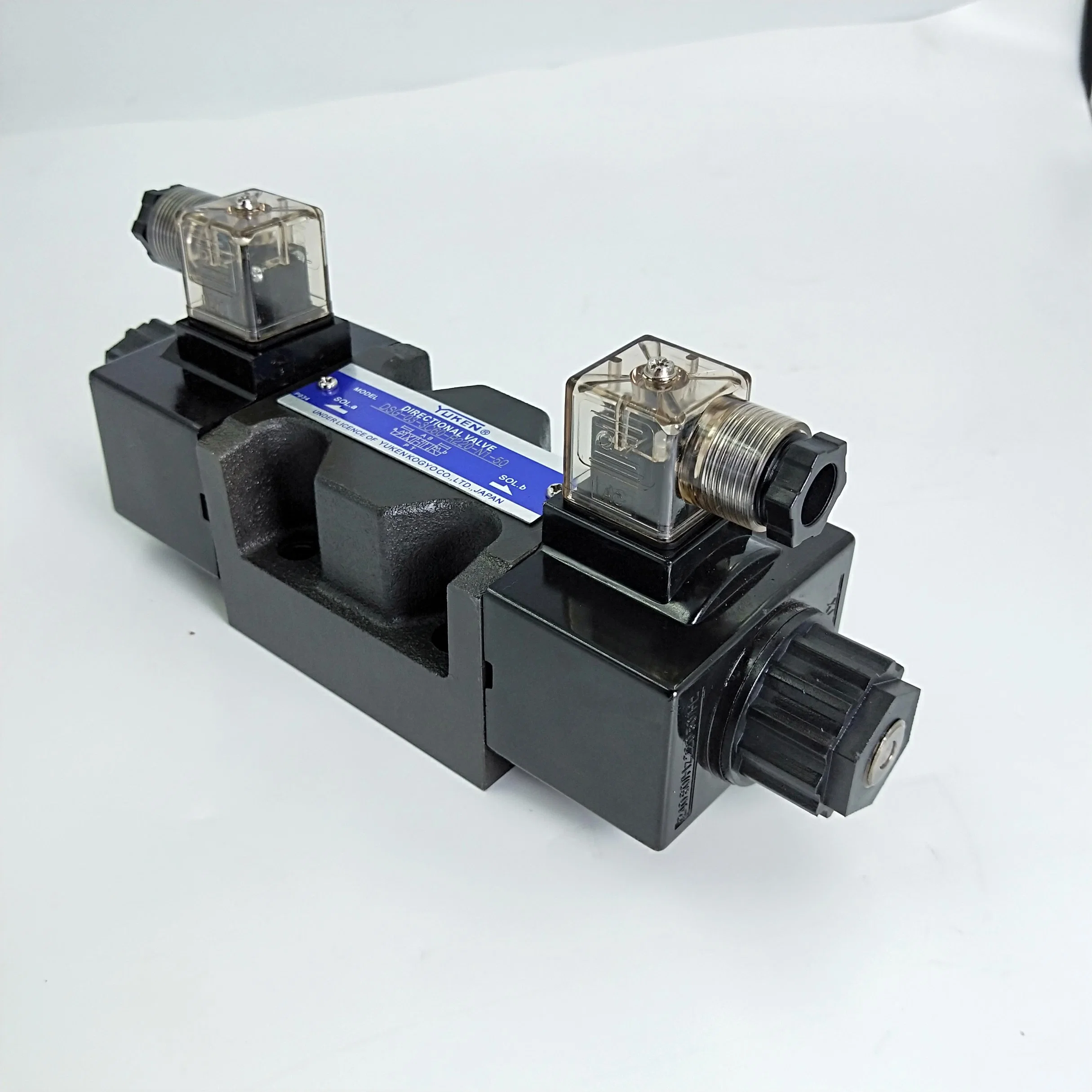 Yuken Solenoid Directional Control Valve DSG-03-3c4- A240 -N1-50 DSG-03-3c60- A240 -N1-50 DSG-03-2b2-D24-N1-50